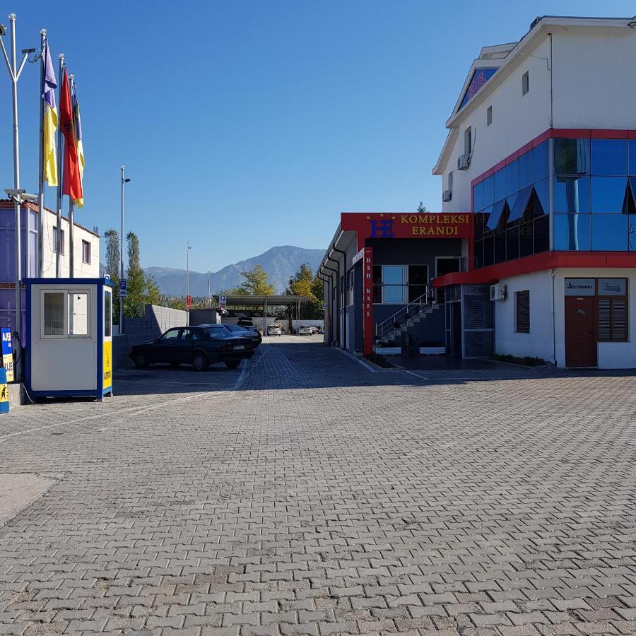 Hotel Erandi Rinas Buitenkant foto